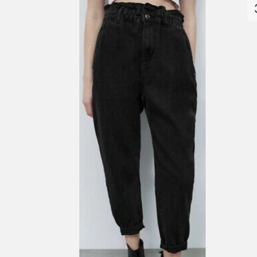 Zara Women’s Paperbag High Waisted Baggy Jeans